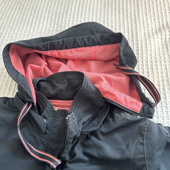 Groggy navy jacket with pink mesh lining, size L - Picture 5 of 12